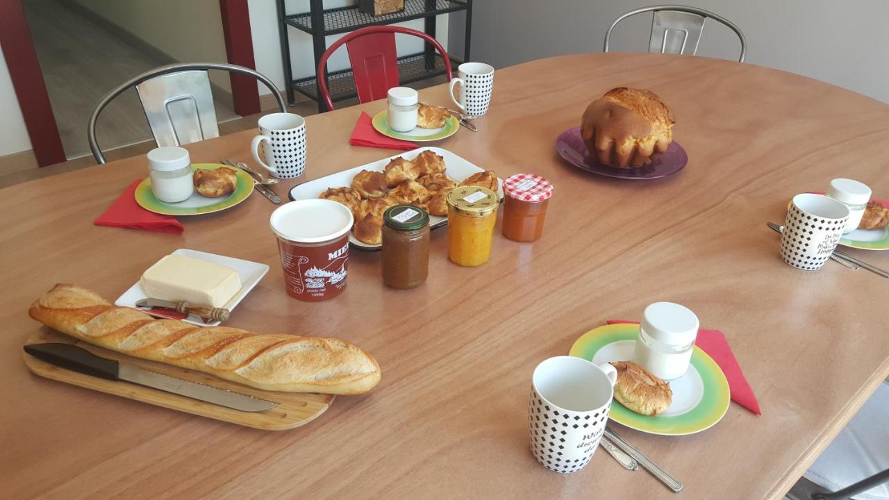 기브리 Au Petit Pressoir B&B 외부 사진